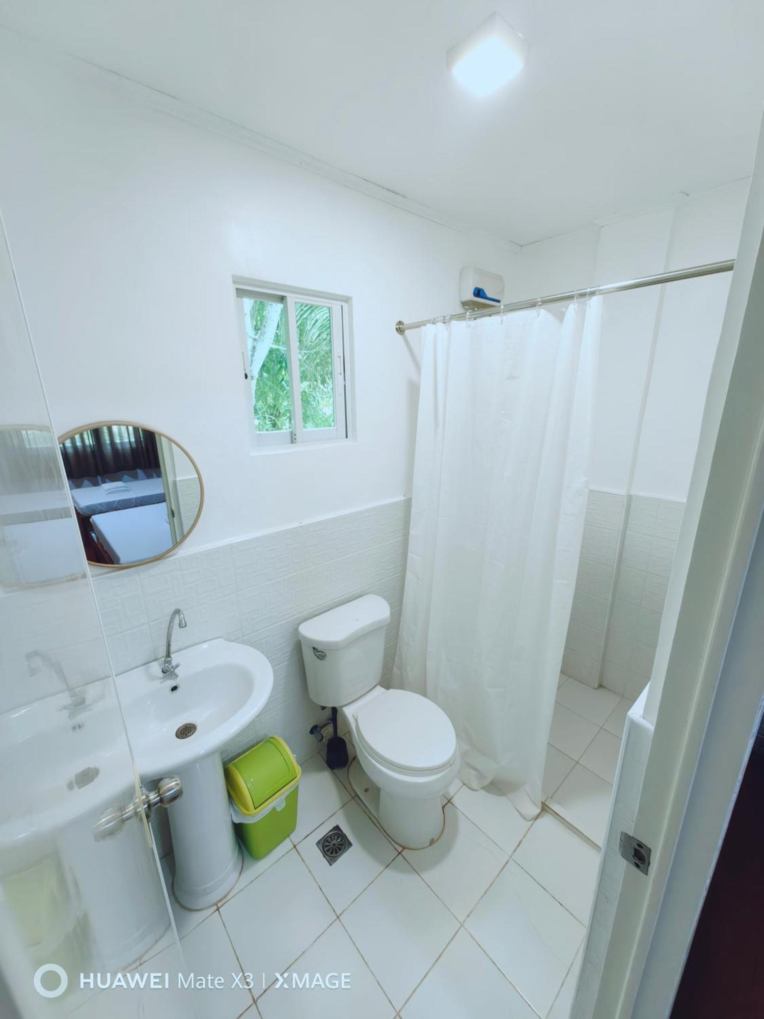 Medellin Seaview Inn Екстер'єр фото