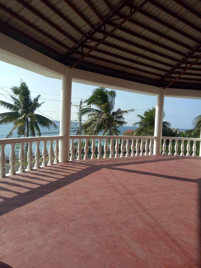Medellin Seaview Inn Екстер'єр фото